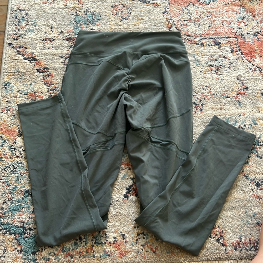 Small Gymshark leggings